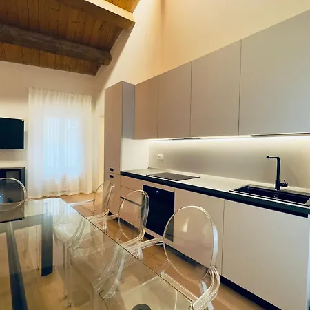 Vacanze Chic Nel Cuore Di Apartmán *